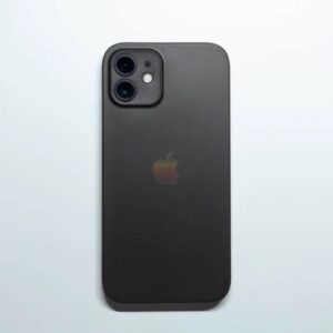 Slim black case for iPhone 14 plus